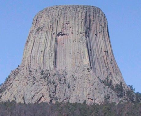 Devils
                    Tower - Click to see a close-up image of the
                    vertical texture of this possible foundation.